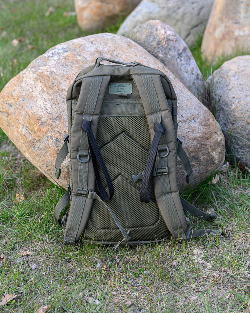 Black ruckstrap